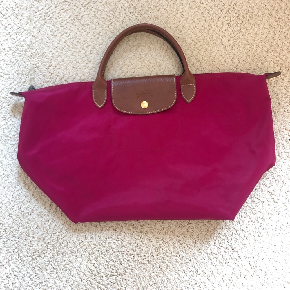 Fuchsia Le Pliage medium Longchamp tote